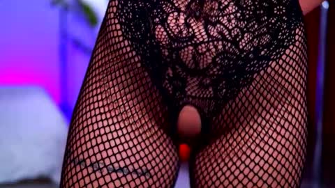 Snapshot of natydesiree chatting on 11-05-25, 10:04 Naty online show from 11-05-25, 10:04