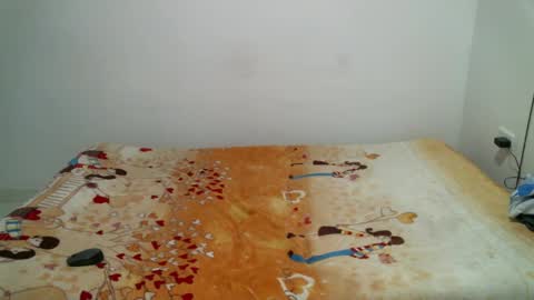 Snapshot of natyscoth chatting on 02-21-25, 05:02 online show from 02-21-25, 05:02