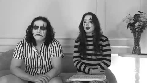 Snapshot of natysnow chatting on 09-09-25, 12:43 IG nattichips online show from 09-09-25, 12:43