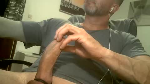 Snapshot of naughty433 chatting on 07-26-26, 09:32 naughty433 online show from 07-26-26, 09:32