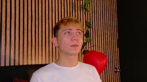 Christopher  Chris online show from 02-20-25, 12:25