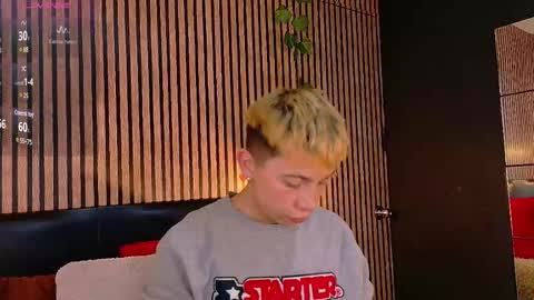 Christopher  Chris online show from 02-21-25, 12:17