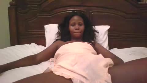 alisha online show from 10-25-25, 05:04