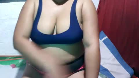 Snapshot of naughty_baby25 chatting on 02-15-25, 10:44 Hannah online show from 02-15-25, 10:44