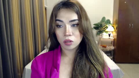 Snapshot of naughty_dreamerxxx chatting on 01-24-25, 08:13 Queen Jess online show from 01-24-25, 08:13