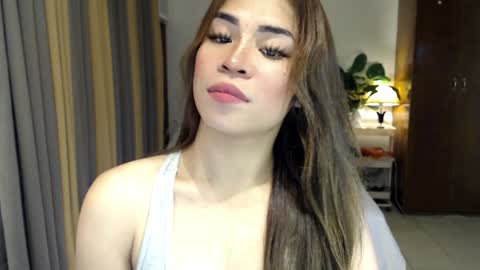 Snapshot of naughty_dreamerxxx chatting on 01-29-25, 07:04 Queen Jess online show from 01-29-25, 07:04