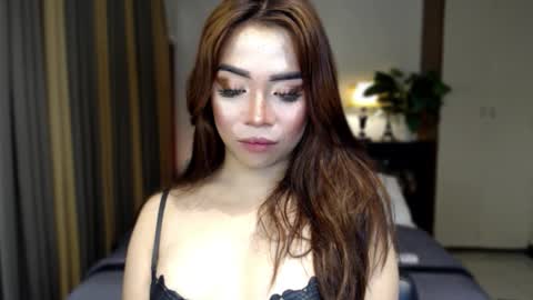 Snapshot of naughty_dreamerxxx chatting on 11-14-25, 06:23 Queen Jess online show from 11-14-25, 06:23