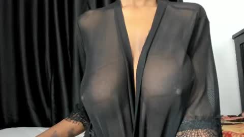 Snapshot of naughty_dreamss chatting on 07-05-26, 12:50 naughty_dreamss online show from 07-05-26, 12:50