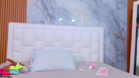 Snapshot of naughty_ebonyy chatting on 01-09-26, 02:47 SASHA online show from 01-09-26, 02:47