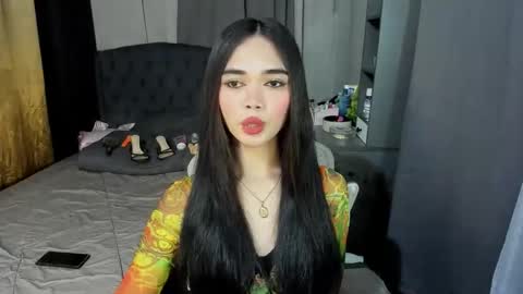 Snapshot of naughty_emmats chatting on 04-25-26, 10:29 emma online show from 04-25-26, 10:29