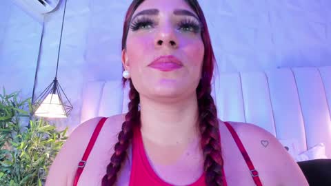 Snapshot of naughty_flower18 chatting on 12-05-24, 11:07 Flor online show from 12-05-24, 11:07