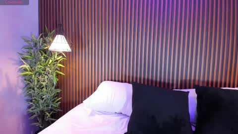 Snapshot of naughty_flower18 chatting on 03-12-25, 01:47 Flor online show from 03-12-25, 01:47