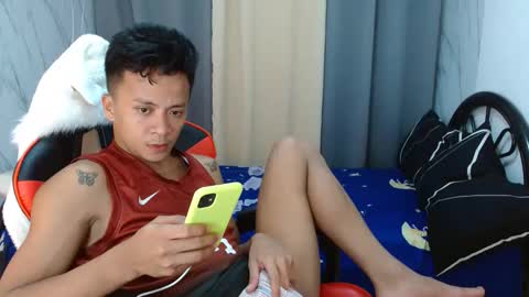 Snapshot of naughty_kirk chatting on 04-22-26, 11:56 Kirk online show from 04-22-26, 11:56