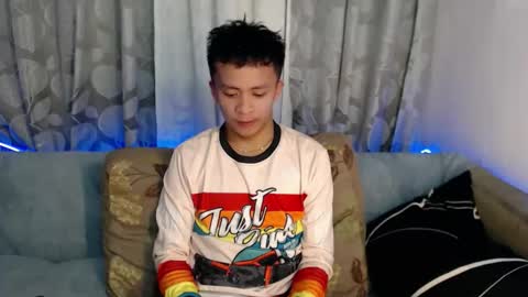 Snapshot of naughty_kirk chatting on 05-11-26, 10:32 Kirk online show from 05-11-26, 10:32