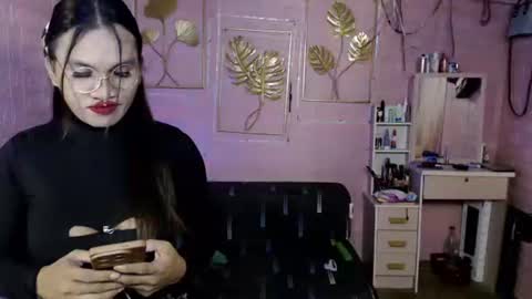 naughty_lorien143 online show from 03-27-26, 11:43