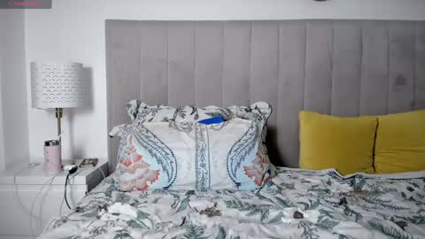 Elena online show from 03-17-26, 11:19