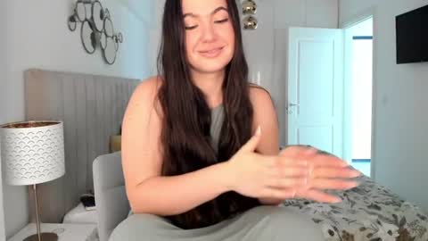 Elena online show from 07-15-26, 05:34