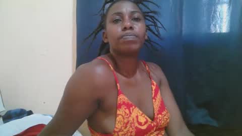 Snapshot of naughty_slender2 chatting on 09-29-25, 10:42 jn online show from 09-29-25, 10:42