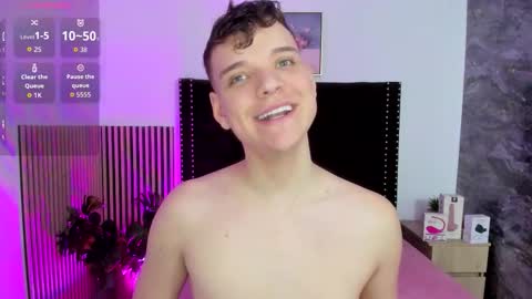 Snapshot of naughty_twink_ chatting on 11-25-25, 03:56 Noah online show from 11-25-25, 03:56