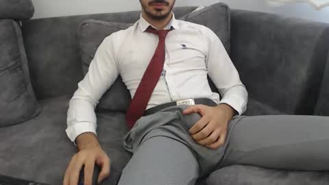 Snapshot of naughtyb00yy chatting on 09-12-25, 09:09 naughty pervert masterboy online show from 09-12-25, 09:09