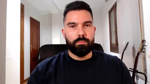 Snapshot of naughtybear_69 chatting on 10-15-25, 09:42 Tom online show from 10-15-25, 09:42