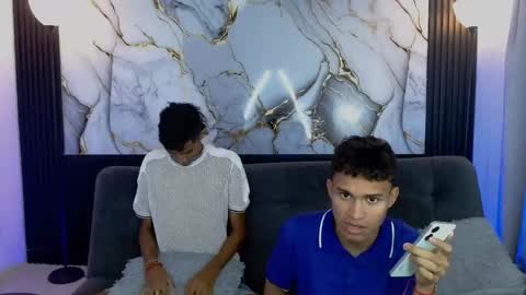 Jader  y  Esteban online show from 04-17-26, 12:52