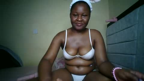 MUMU online show from 06-22-26, 03:25
