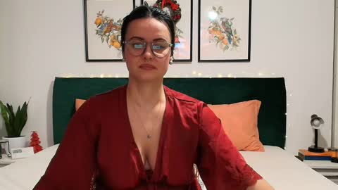 NaughtyBrunetteXXX online show from 12-06-24, 06:06