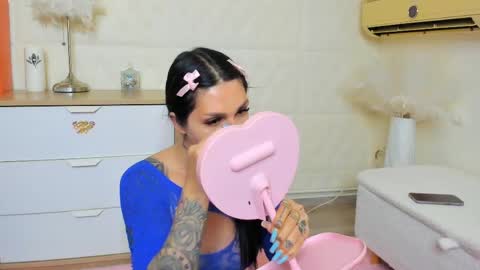 Snapshot of naughtycleo chatting on 05-04-26, 03:13 cleo online show from 05-04-26, 03:13