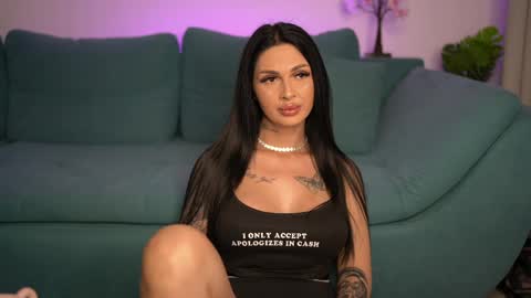 Snapshot of naughtycleo chatting on 05-29-26, 03:26 cleo online show from 05-29-26, 03:26