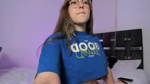 LANAindependent model online show from 04-15-26, 08:10