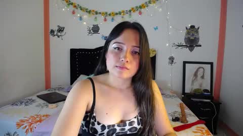 Snapshot of naughtygirl_mmm chatting on 02-07-25, 06:13 Valeria online show from 02-07-25, 06:13