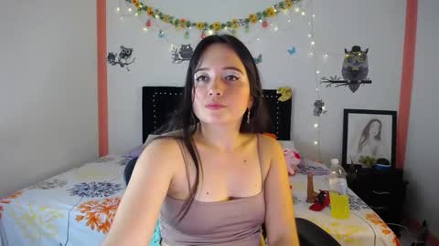 Snapshot of naughtygirl_mmm chatting on 02-11-25, 07:05 Valeria online show from 02-11-25, 07:05