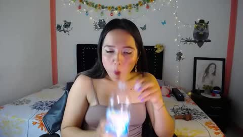 Snapshot of naughtygirl_mmm chatting on 02-11-25, 10:07 Valeria online show from 02-11-25, 10:07