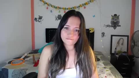 Snapshot of naughtygirl_mmm chatting on 03-05-25, 07:49 Valeria online show from 03-05-25, 07:49