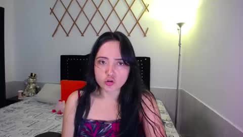 Snapshot of naughtygirl_mmm chatting on 10-04-25, 03:21 Valeria online show from 10-04-25, 03:21