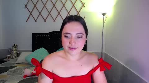 Snapshot of naughtygirl_mmm chatting on 10-09-25, 07:01 Valeria online show from 10-09-25, 07:01