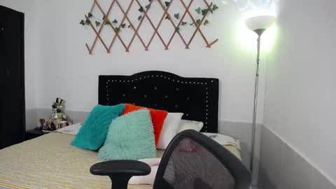 Snapshot of naughtygirl_mmm chatting on 01-31-26, 07:11 Valeria online show from 01-31-26, 07:11