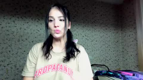 Anasteysha online show from 10-17-25, 02:19