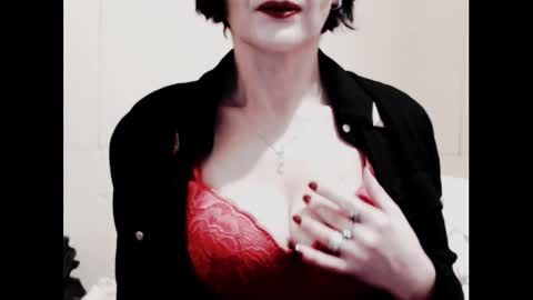 Snapshot of naughtyjenniferxx chatting on 03-28-26, 01:05 Jenny online show from 03-28-26, 01:05