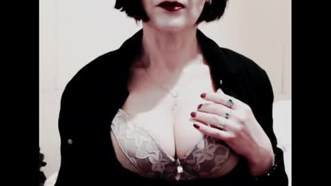 Snapshot of naughtyjenniferxx chatting on 04-17-26, 03:09 Jenny online show from 04-17-26, 03:09