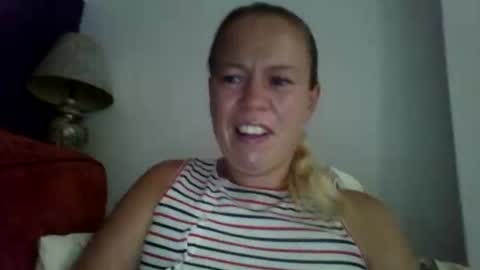 Snapshot of naughtyjennyblondeuk chatting on 07-19-26, 12:42 naughtyjennyblondeuk online show from 07-19-26, 12:42