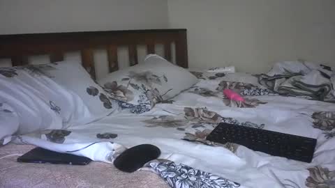 Jessy online show from 12-23-25, 08:01