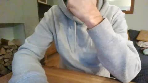 Snapshot of naughtymatureuk1uk chatting on 01-09-26, 08:28 Jon online show from 01-09-26, 08:28