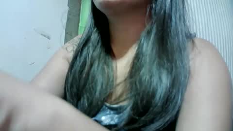 Snapshot of naughtymom_33 chatting on 02-13-26, 11:01 naughtymom_33 online show from 02-13-26, 11:01