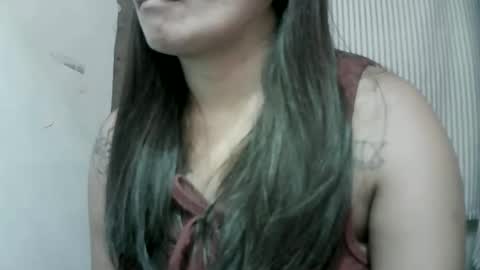 Snapshot of naughtymom_33 chatting on 02-20-26, 06:37 naughtymom_33 online show from 02-20-26, 06:37