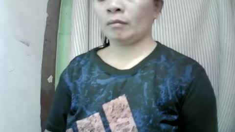 Snapshot of naughtymom_33 chatting on 02-24-26, 07:28 naughtymom_33 online show from 02-24-26, 07:28