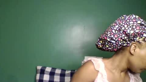 Snapshot of naughtyplaygirl chatting on 07-12-26, 08:38 Sexy online show from 07-12-26, 08:38