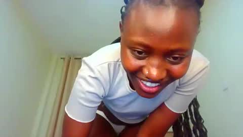 naughtyqueen12 online show from 09-13-25, 01:44