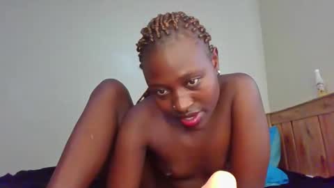 naughtyqueen12 online show from 01-15-26, 09:47